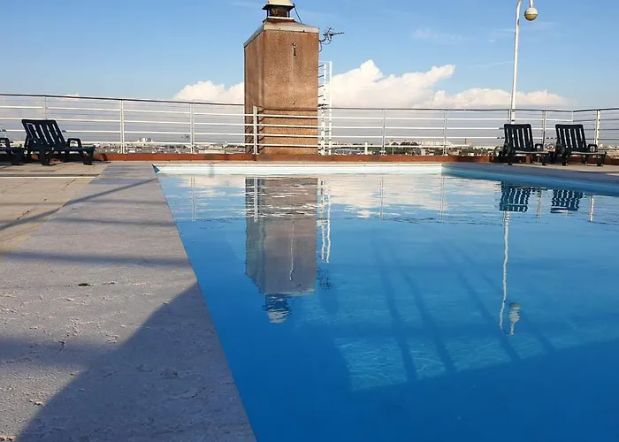 Apart Lisbon Pool Metro Garage