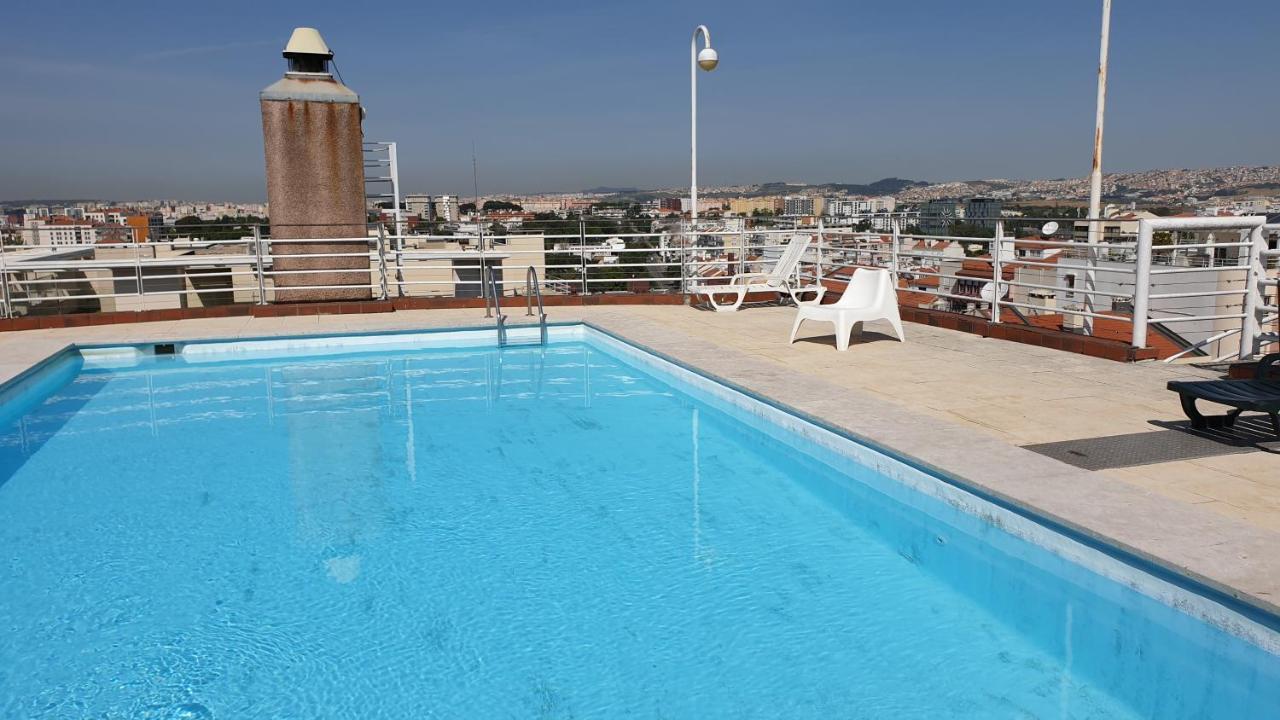 Apartamento Pool Metro Garage Lisboa