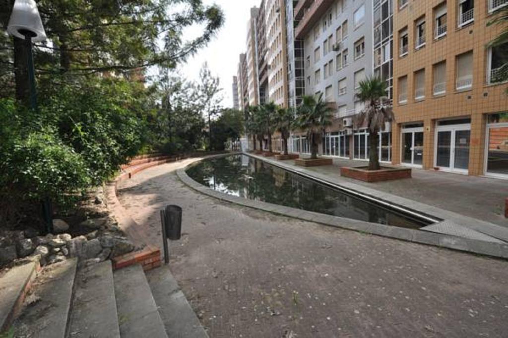 Pool Metro Garage *